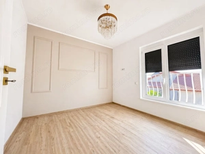 Duplex despartit prin garaj - 5 camere / 3 bai -  mobilata / utilată - imagine 15