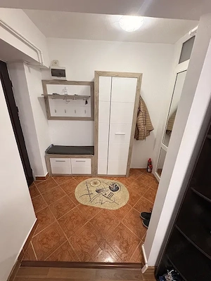 Proprietar vând apartament 3 camere, 70 mp, Tg-Jiu, etaj 8 - imagine 8