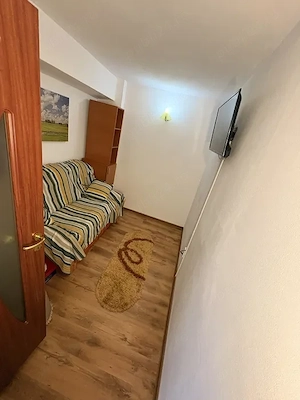 Proprietar vând apartament 3 camere, 70 mp, Tg-Jiu, etaj 8 - imagine 4