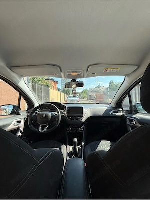 Peugeot 2008   1.6 Benzină (120 CP), An 2014 - imagine 3