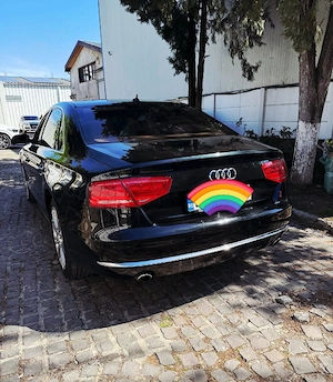 Vând Audi A8 3.0 Quattro