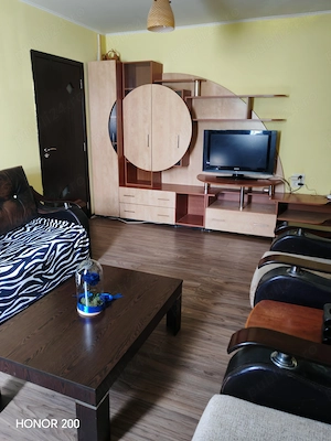 Închiriez apartament 3 camere - imagine 7