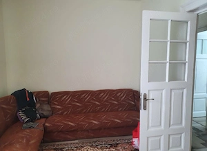 Închiriez casă în zonă centrală - imagine 4