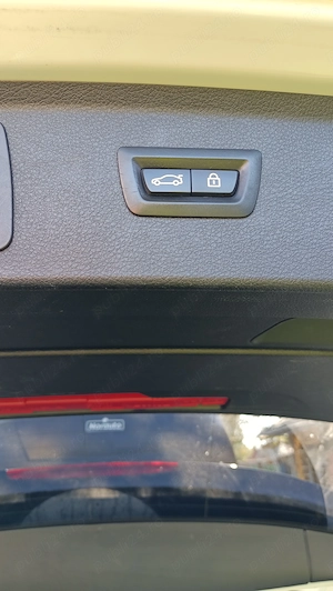 BMW 218 i benzina manual - imagine 7