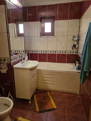 Apartament de vanzare cu 3 camere, decomandat, etaj 2, Suprafata totala 70 mp, Zona Centrala - imagine 5