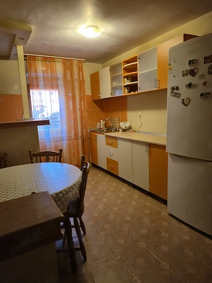 Apartament de vanzare cu 3 camere, decomandat, etaj 2, Suprafata totala 70 mp, Zona Centrala - imagine 8