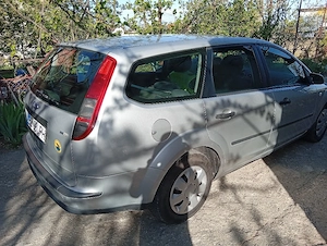 Vând Ford Focus II 1.6 TDCI 2005 - imagine 8