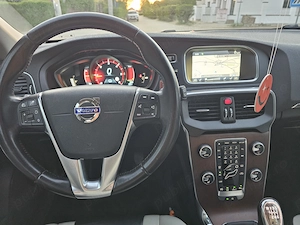 Volvo V40 cross country 1.6 diesel - imagine 5