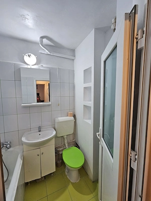 Vând apartament Moldovita, Sector 4, București  - imagine 4