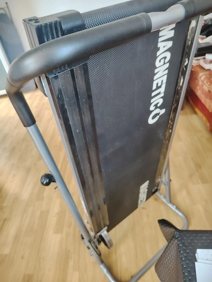 Vând bandă magnetică 