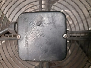 Vind diferite tipuri ventilatatoare.