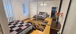 Vind apartament 105 m2 util,1550 euro pe m2[Obcini  in bloc cu curte si spatiu de parcare] - imagine 5