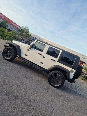 2010 Jeep Wrangler Rubicon Unlimited - imagine 6