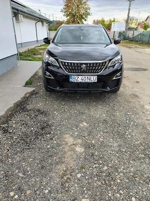 Vând Peugeot 3008