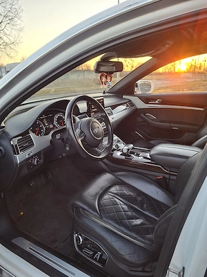 Audi A8 4.2 TDI Quattro 2011 410CP 