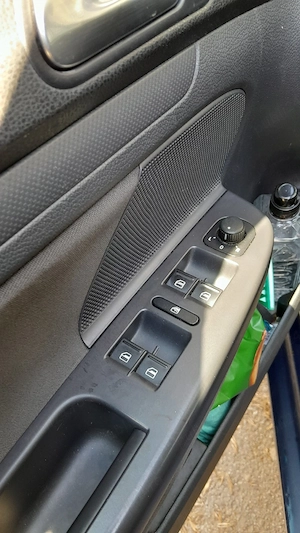 VW Golf 5, 1,4 Mpi - imagine 3