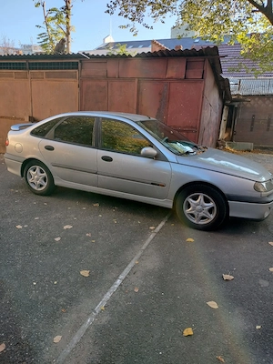 Renault Laguna - imagine 2
