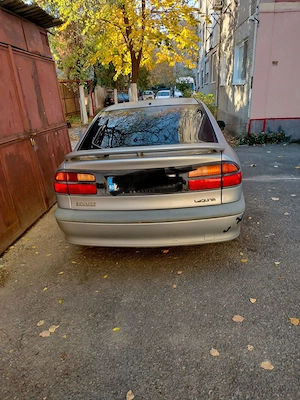 Renault Laguna - imagine 3