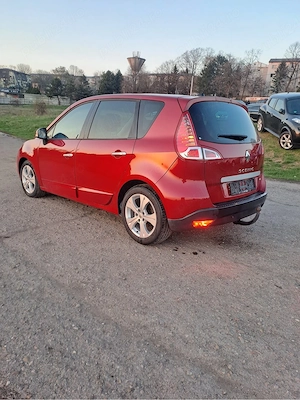 Renault Scenic Euro 5 An 2011 - imagine 4