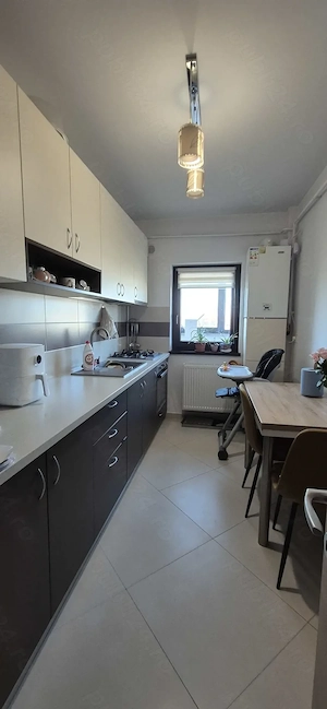 Apartament de vanzare cu 2 camere si 2 locuri de parcare - imagine 4