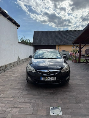 Vând Opel astra J - imagine 2