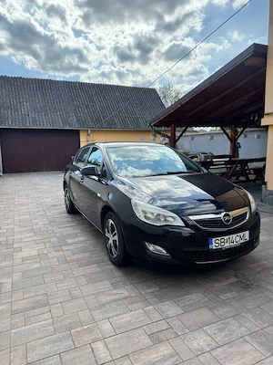 Vând Opel astra J - imagine 3