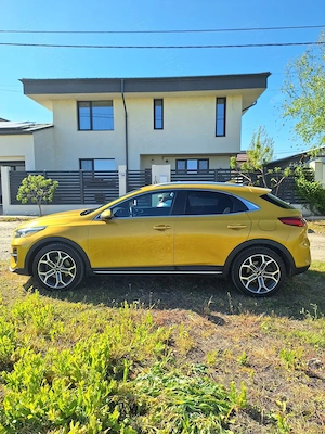 Kia XCeed 1.5 T-GDI MHEV 7DCT Style+ - imagine 3