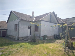Casă din cărămidă ,izolată în Uilecul de Criș preț negociabil! - imagine 2