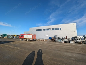 Hala cu teren generos langa acces A1