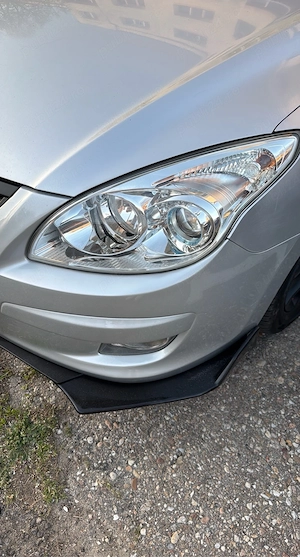 Hyundai I30 1.6 CRDI automata - imagine 6