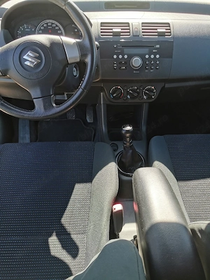 Suzuki swift  - imagine 8
