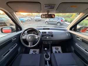 Suzuki Swift 4x4  1.3i  75000 km  Posibilitate rate Transport gratuit Garantie - imagine 8
