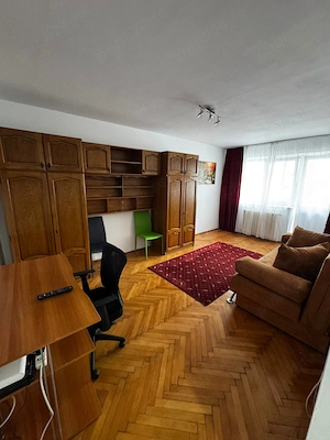 Garsoniera regim hotelier etaj 1 cetate bulevard  - imagine 4