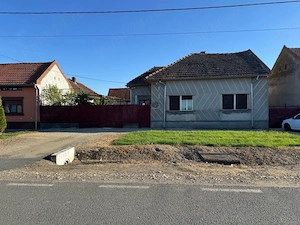 Casă centrală Boldur   291 mp, Terasă 40 mp, Utilități, Teren 2929 mp