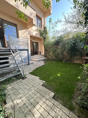 Vilă individuală Băneasa, lângă lac, Herăstrău, zona Nord, intre Str. Garlei -Dorogeanu Gherea
