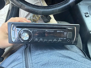 CD player auto