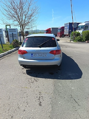 Audi a4 b8 2.0 tdi an 2010 5 - imagine 4