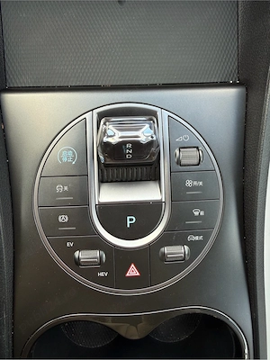 BYD seal 5 - imagine 9