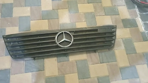 Vînd grilă mercedes  Vario    - imagine 2