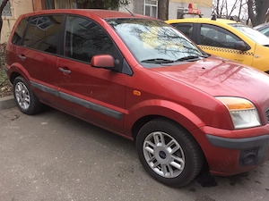 Ford Fusion proprietar 74 MIi KM - imagine 2