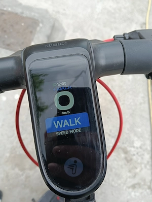 Vând trotinetă electrică segaway ninebot max g3, 2000 watti 