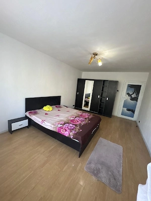 Proprietar   apartament 2 camere decomandat, etaj 2, lângă Shopping City Timișoara | Mutare imediată - imagine 4