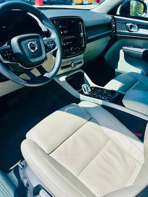 Vand VOLVO XC40 recharge T5 inscription - imagine 4