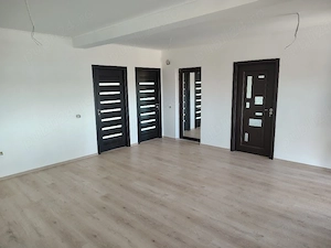 casa de vânzare - imagine 2