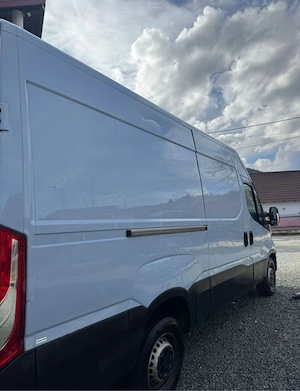 Vând duba iveco daily - imagine 3