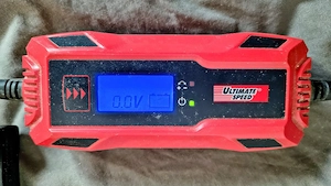 Redresor Auto Ultimate Speed pentru baterie auto 6V - 12V 5A, digital cu microprocesor si display LC