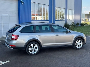 Skoda Octavia Scout DSG 4x4 Euro6 - imagine 4