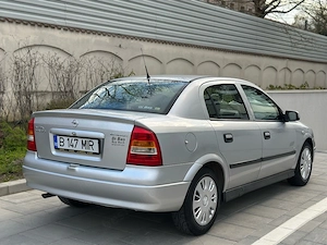 Opel astra G 1.6twinpor climatronic 90.000km Carte service Tinuta in garaj - imagine 2