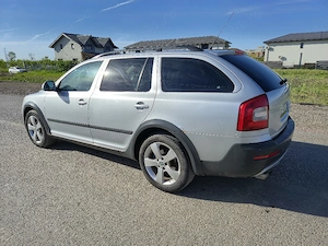 Skoda Octavia Scout 4x4 1.8 TSI 2010 Euro 5 - imagine 6