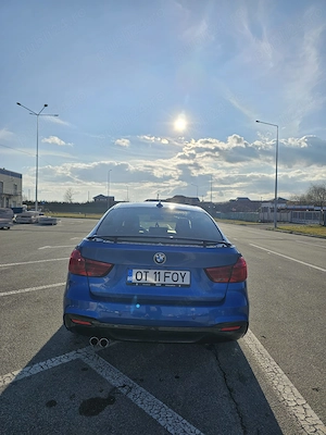 BMW Seria 3 320d xDrive AT - imagine 10